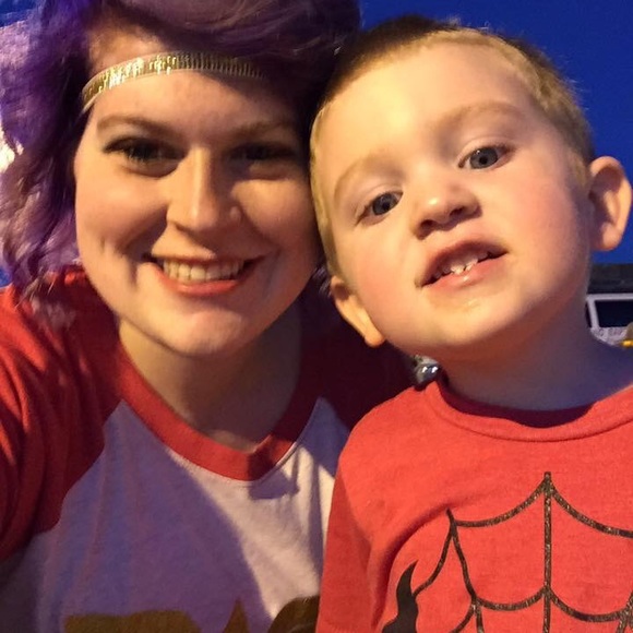 Meet your Posher, Kylie - Picture 3 of 8